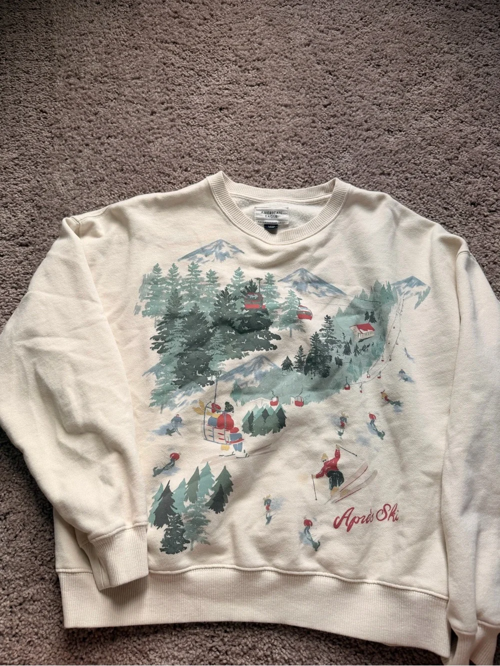 American Eagle Outfitters Cream Aprés Ski Graphic Crewneck